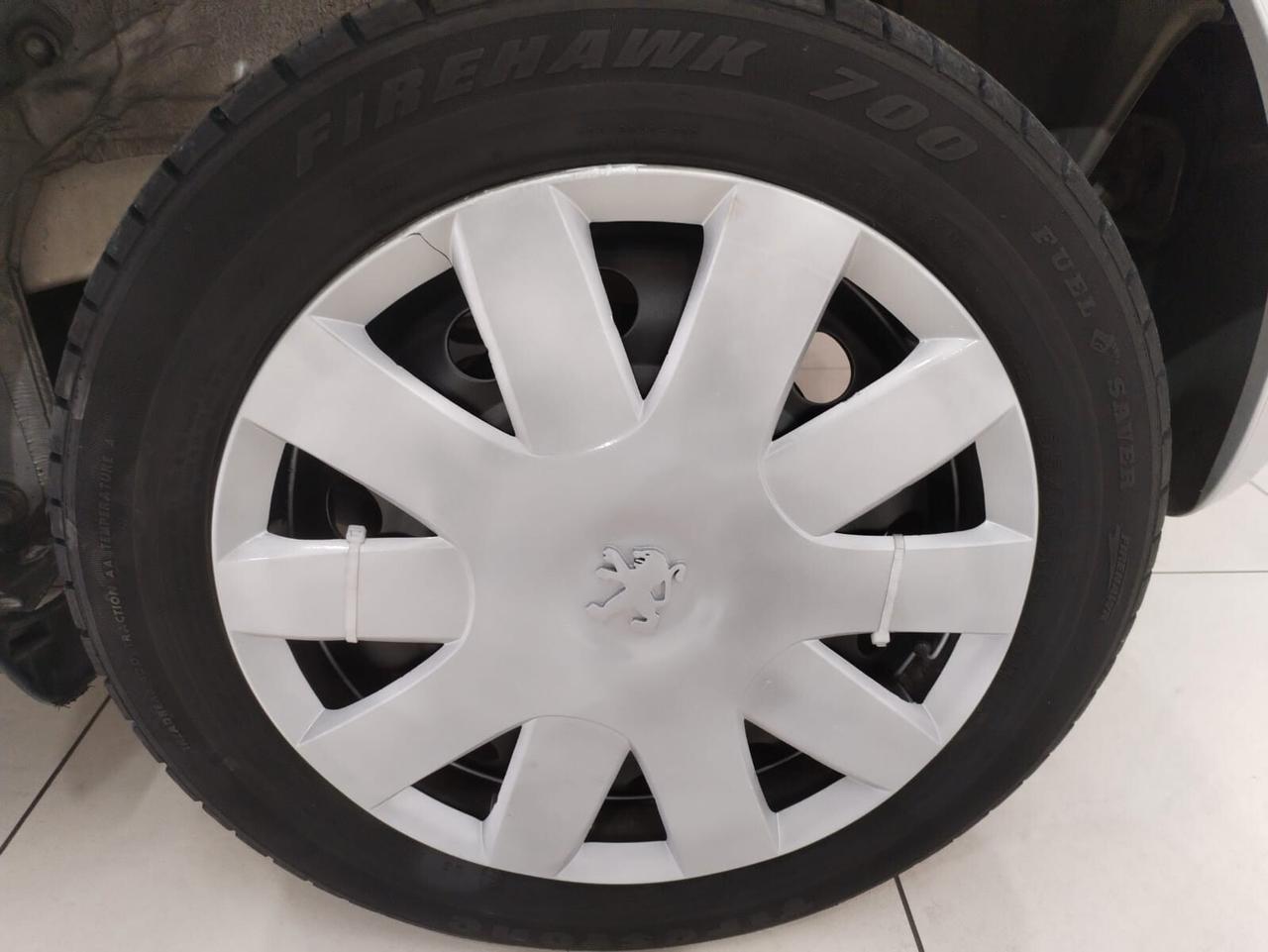 Peugeot 107 1.0 68CV 5p. Plaisir
