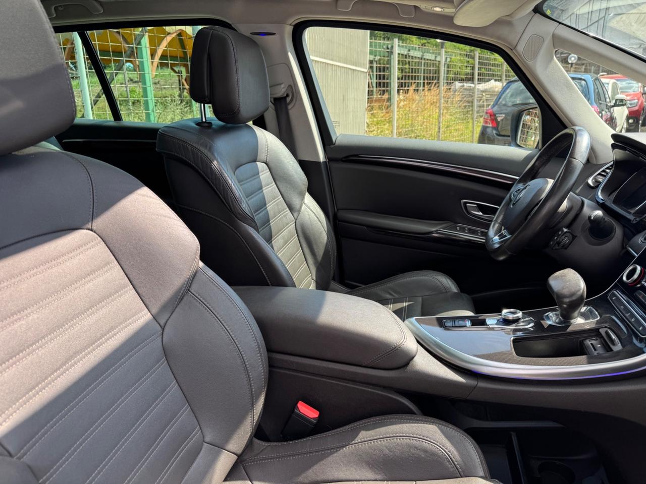 Renault Espace dCi 160CV EDC Energy Initiale Paris 4Control
