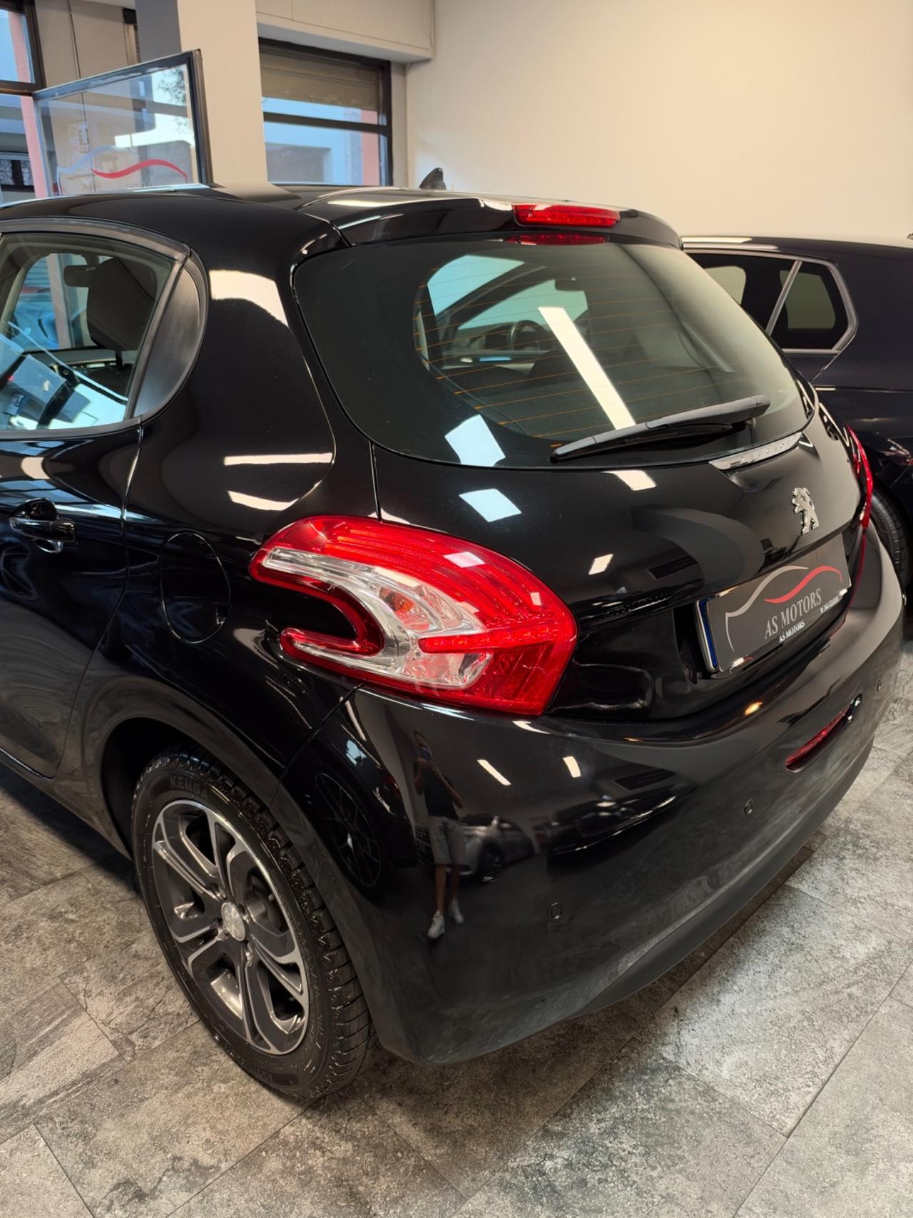 Peugeot 208 1.4 HDi 68 CV Allure