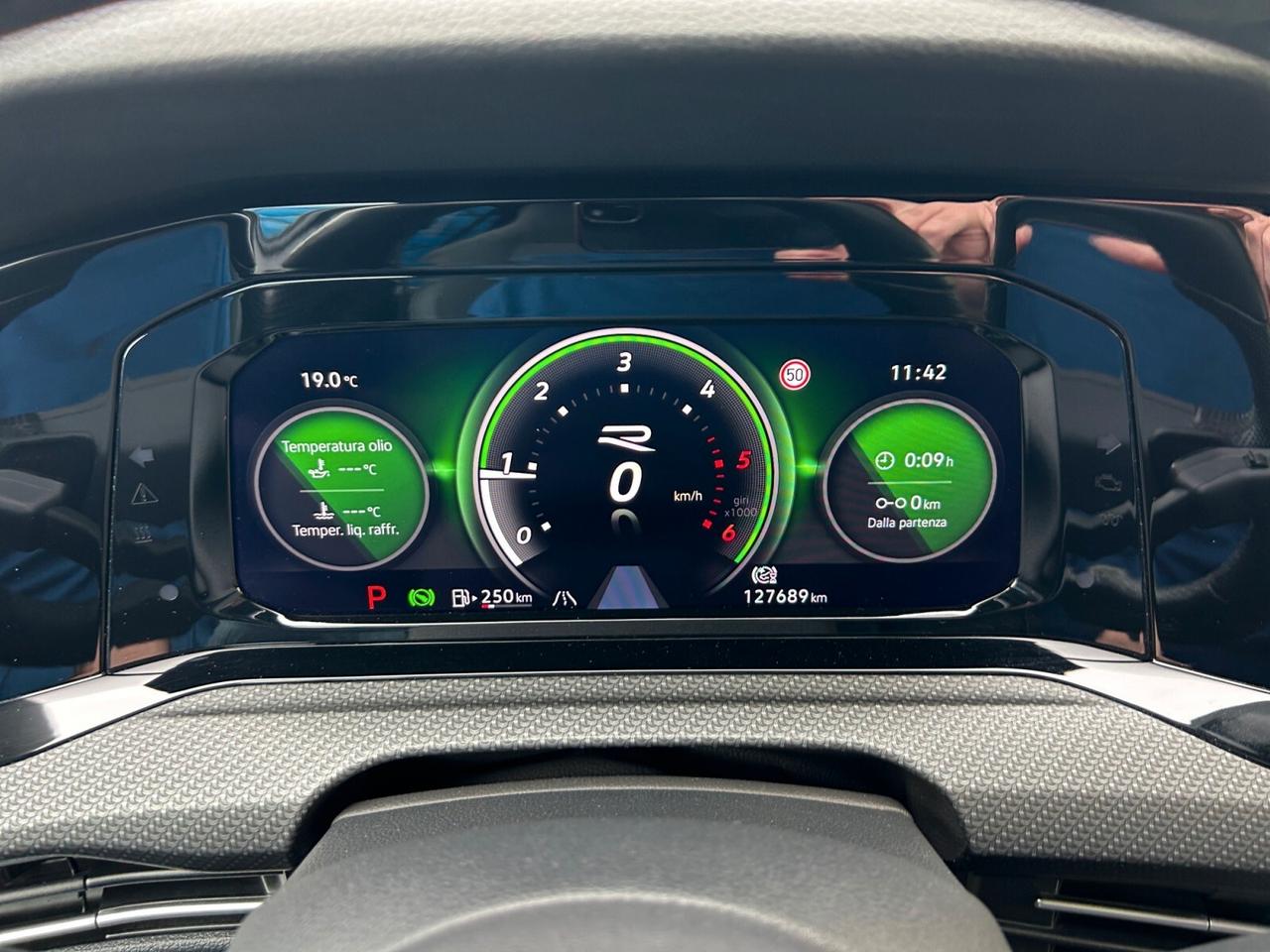 Volkswagen Golf 2.0 TDI 150 CV DSG SCR R-Line