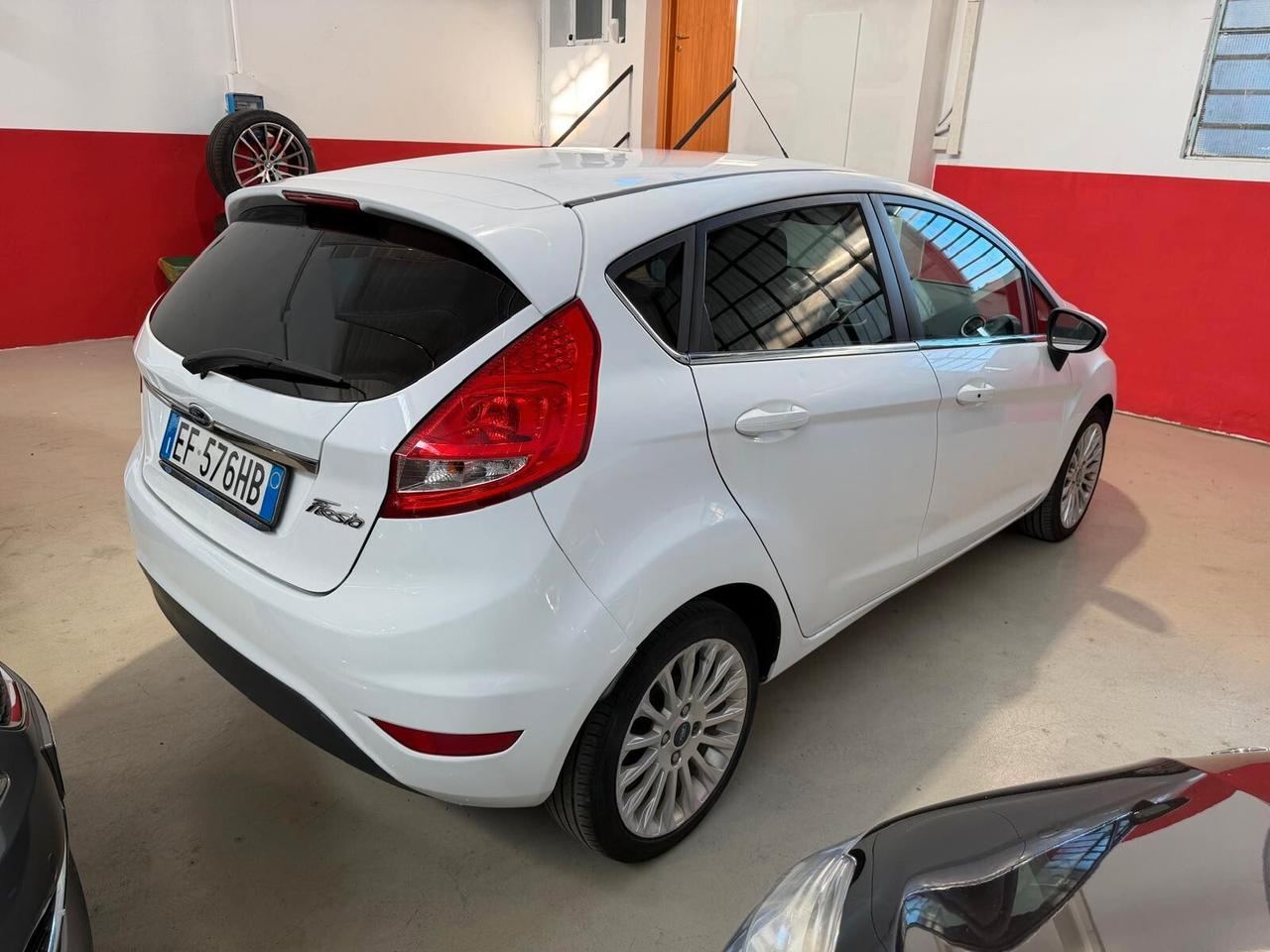 Ford Fiesta Fiesta+ 1.2 82CV 5 porte