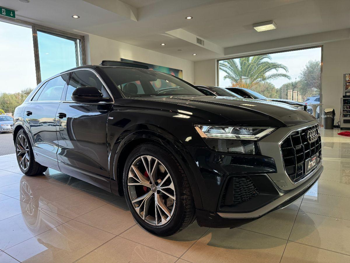 AUDI - Q8 - 50 TDI 286 CV quattro S-LINE Tetto