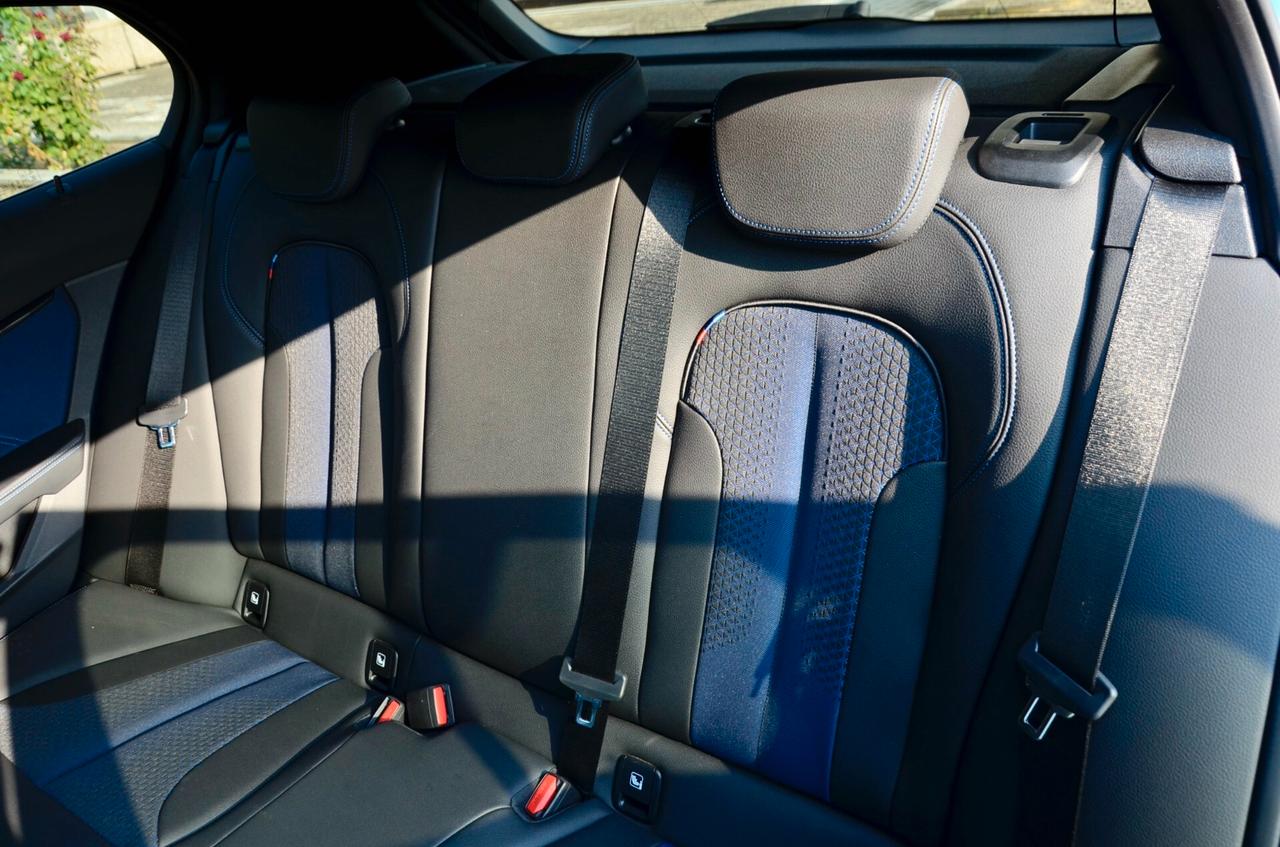 BMW 116d MSPORT 116cv AUTO, SERVICE BMW, UFF ITALIANA, FARI LED, NAVI, LUCI AMBIENTE, PERMUTE