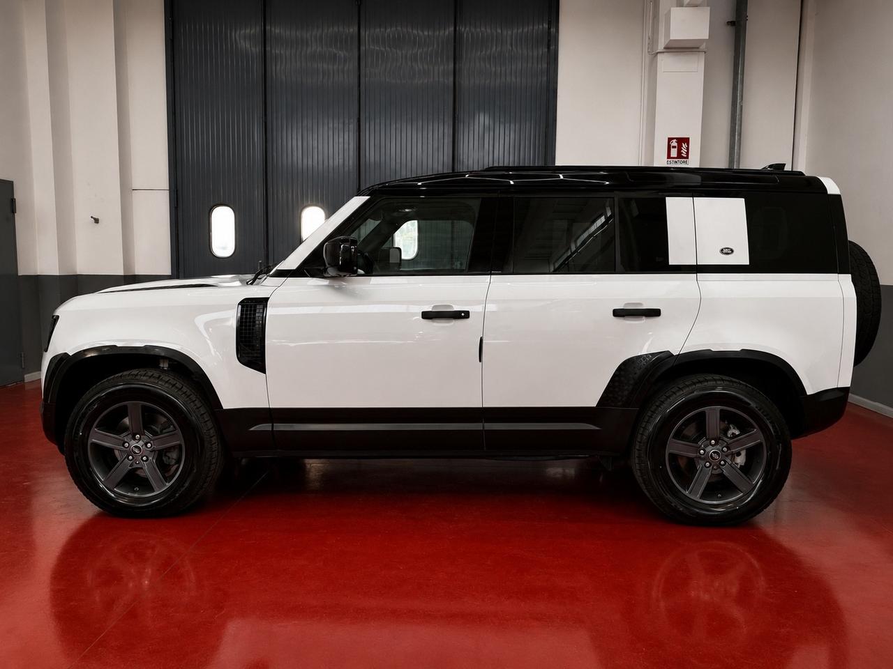 Land Rover Defender 110 3.0D I6 250 CV AWD Auto X-Dynamic HSE