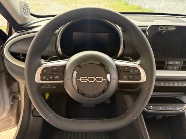 FIAT 600 IBRIDA AUTOMATICA PRONTA CONSEGNA