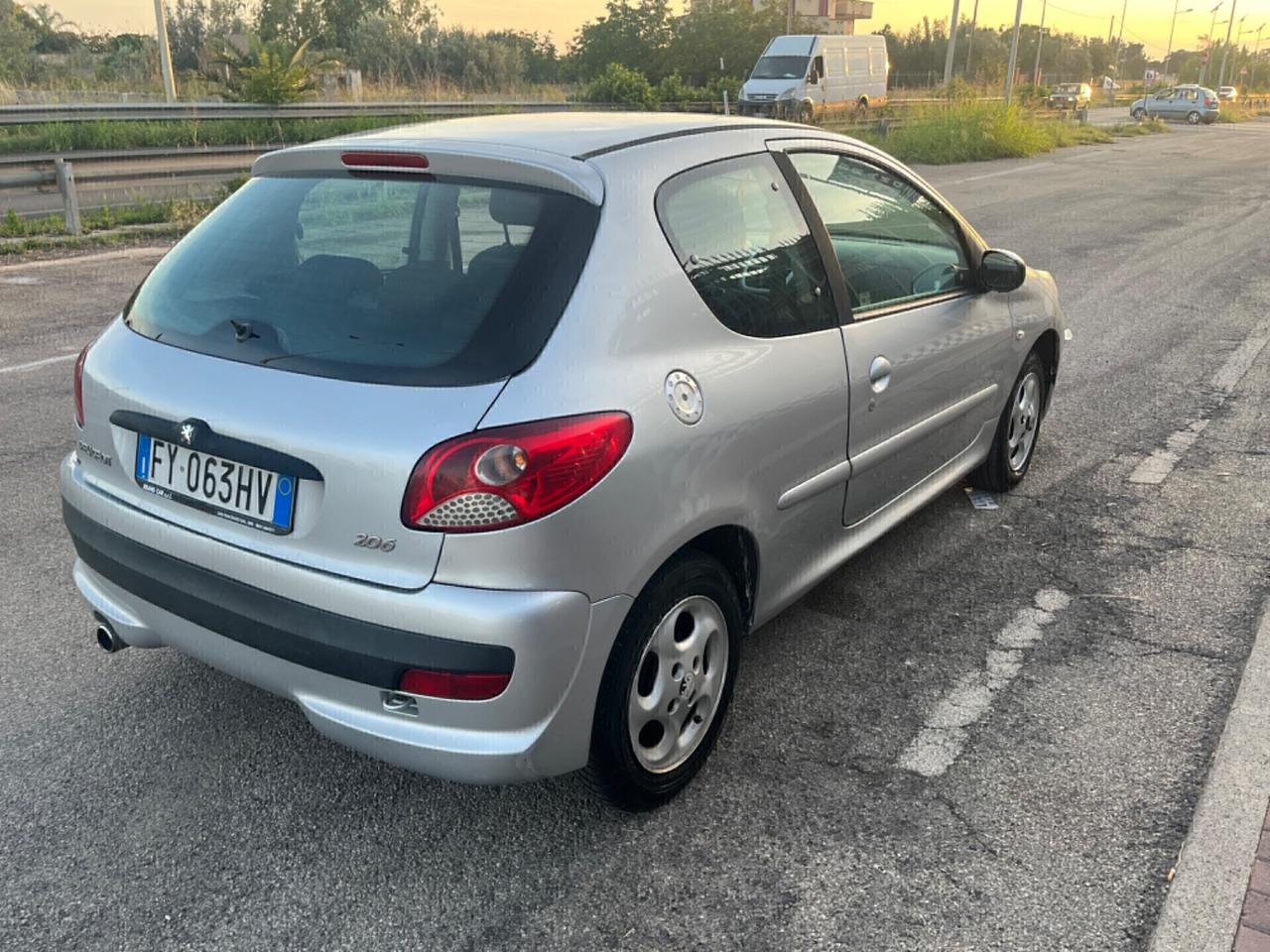 Peugeot 206 Plus 1.4 HDi 70CV - 2011
