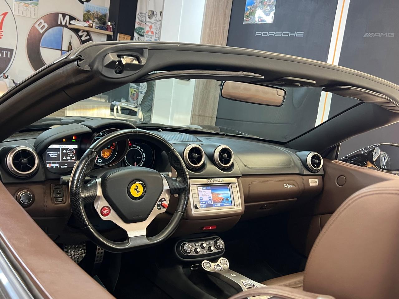 Ferrari California DCT Book service