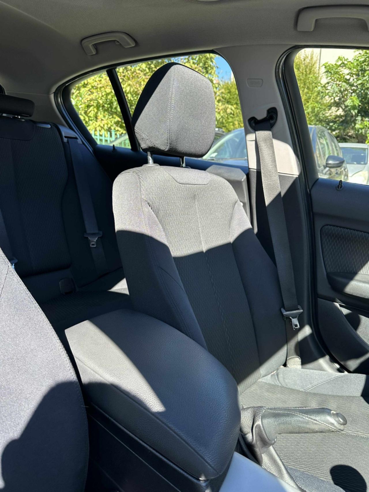 Bmw 118d 5p. URBAN TETTO KMCERT UNICOPR KMCERT GARANZ