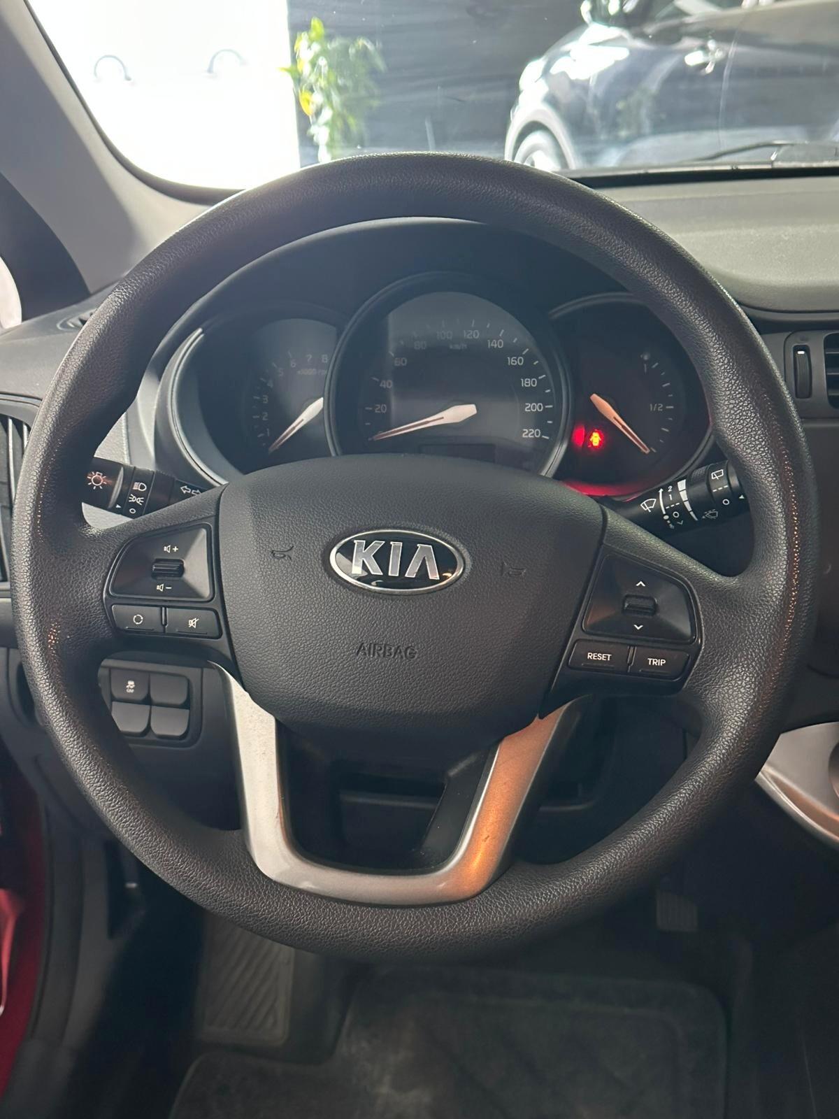 Kia Rio 1.2 CVVT 5p. EX