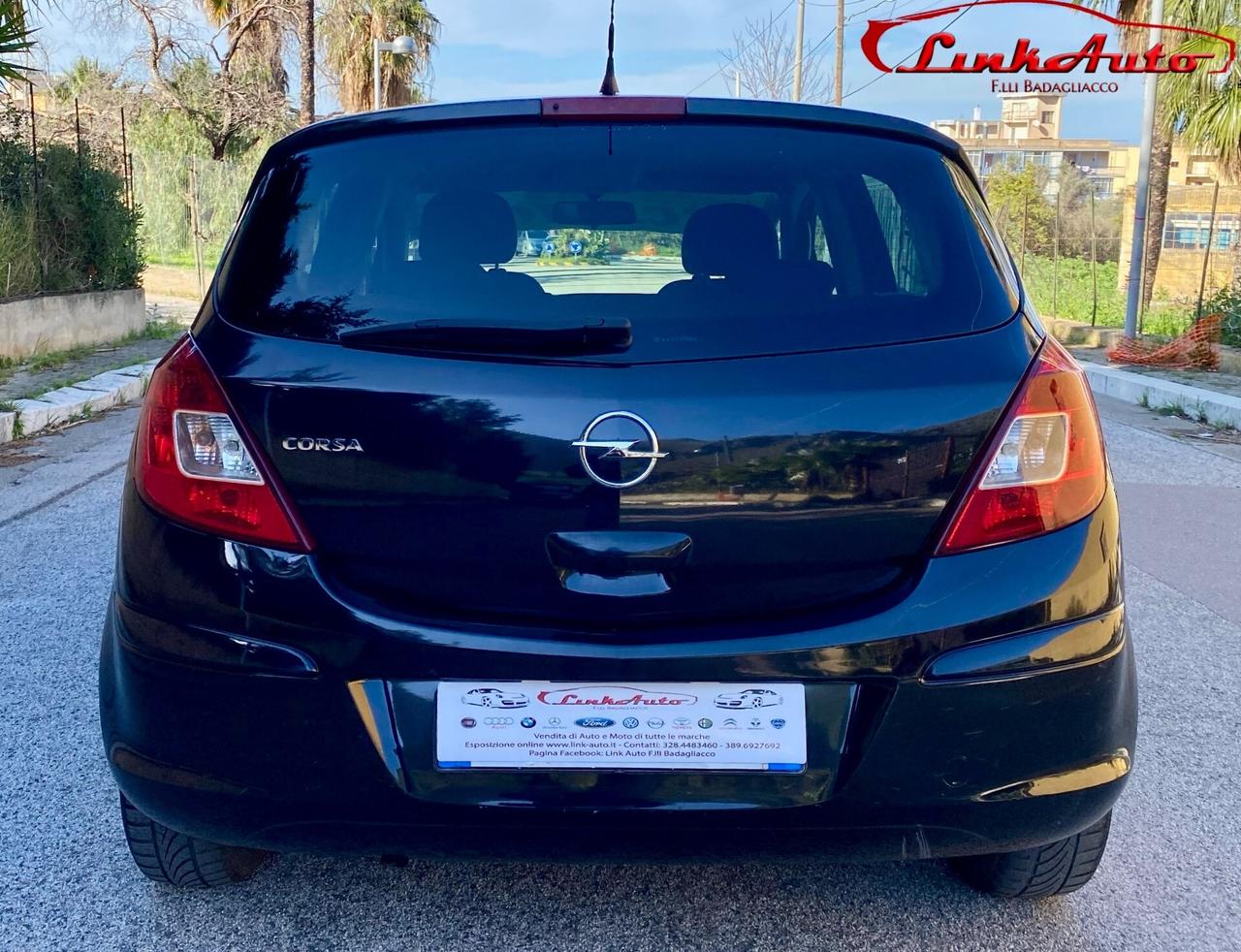 Opel Corsa 1.2 80CV 5 porte Cosmo