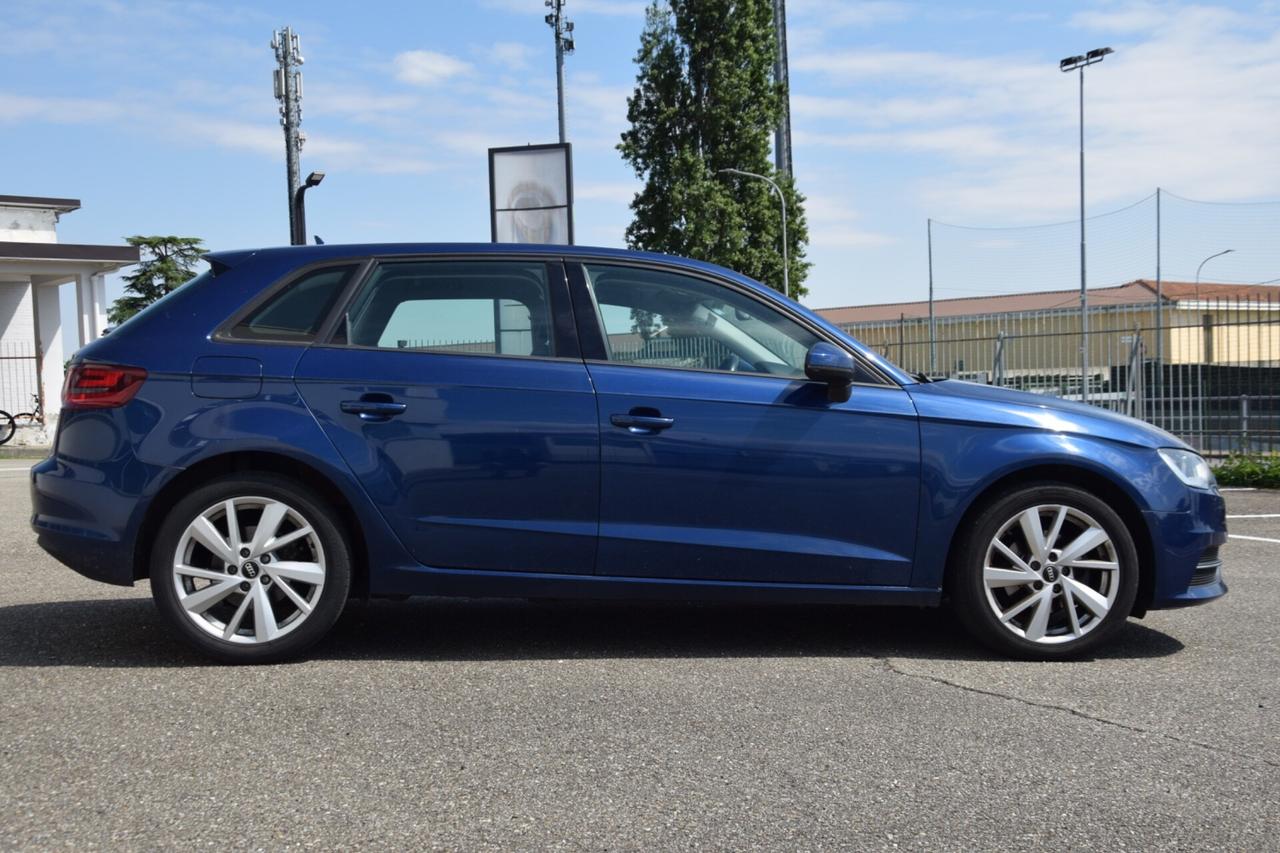 AUDI A3 3ª serie A3 SPB 1.6 TDI Ambition