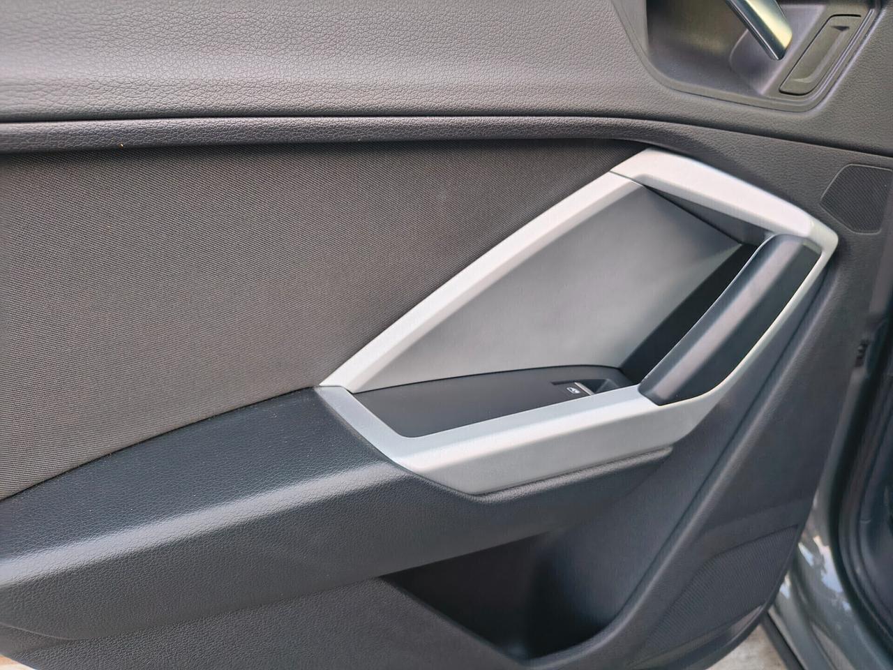 AUDI Q3 2.0 DIESEL 150 CV AUTOMATICA ANNO 2021
