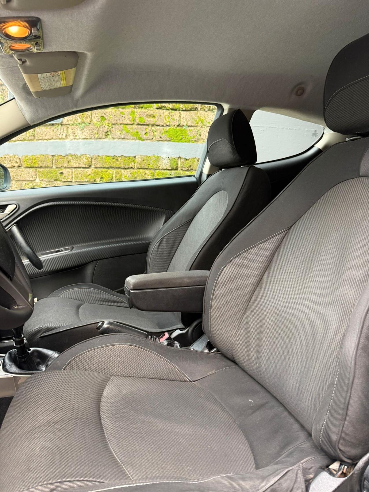 Alfa Romeo MiTo 1.3 JTDm-2 95 CV S&S Distinctive Sport Pack