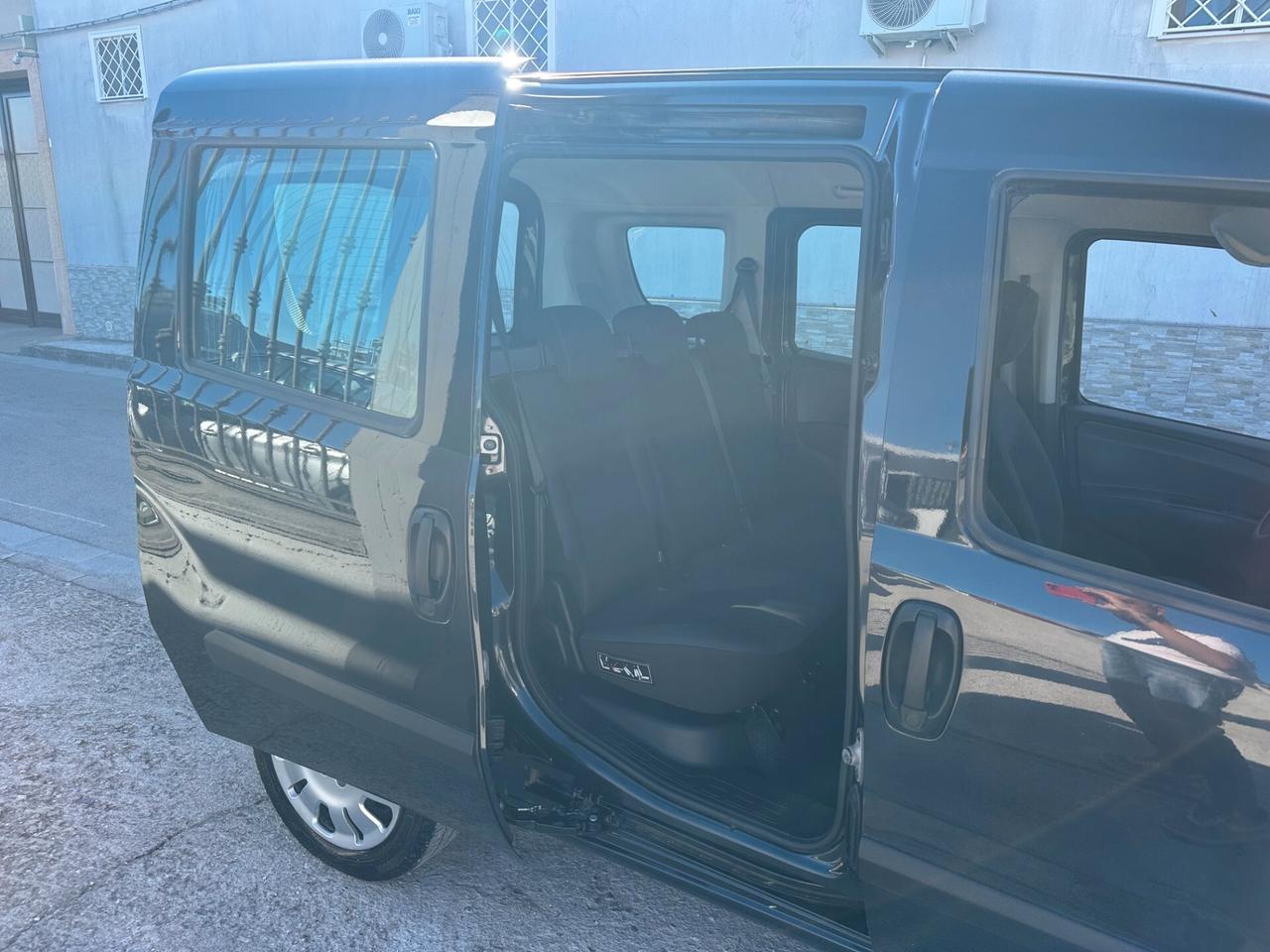 Fiat Doblo 1.6 MJT 105 Cv Emotion 5 Posti Vettura