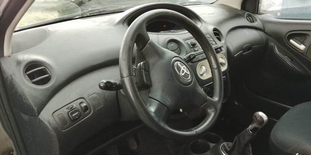 TOYOTA Yaris 1.0i 16V cat 5 porte Sol Blue