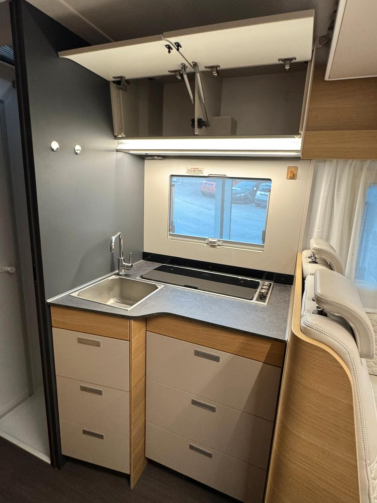 Citroen ADRIA MATRIX 670