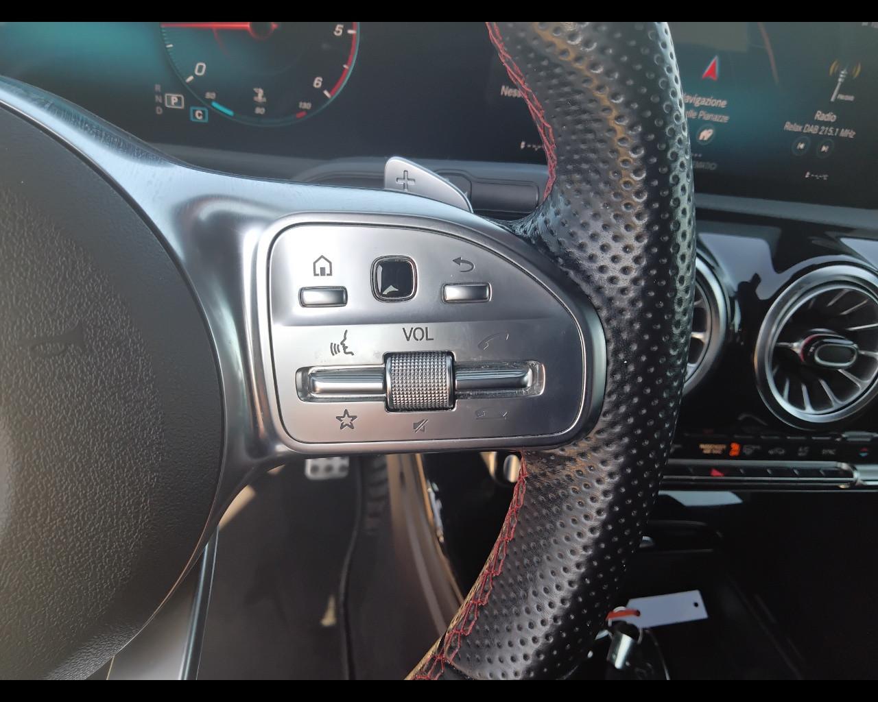 Mercedes-Benz Classe A - W177 2018 - A 200 d Premium auto