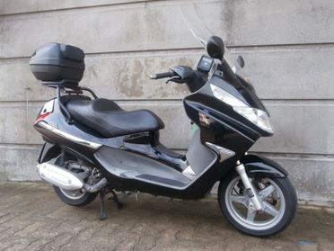 Piaggio X8 200 Passaggio incluso