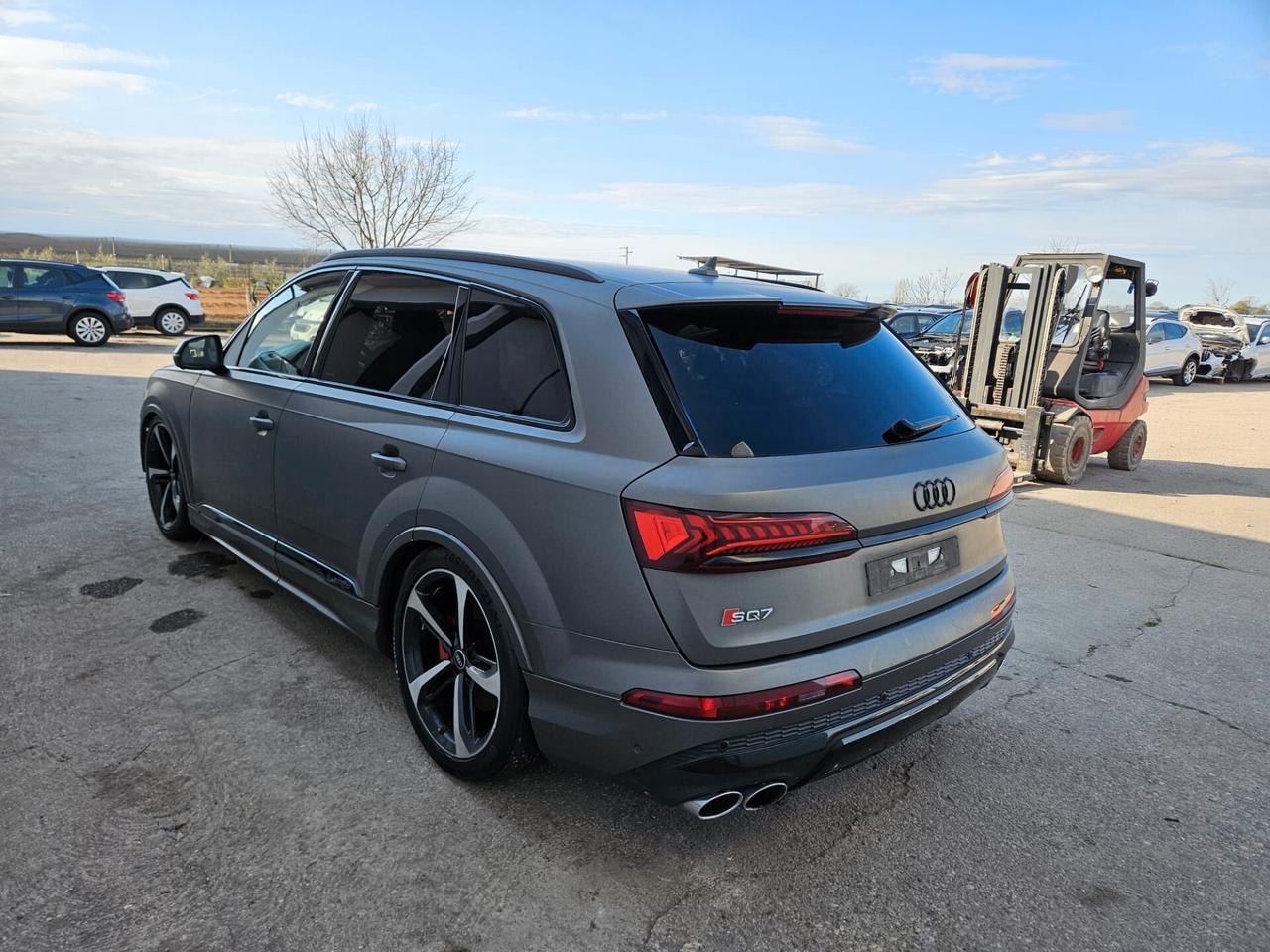 Audi SQ7 4.0 tdi Sport quattro tiptronic 7 pti INCIDENTATA