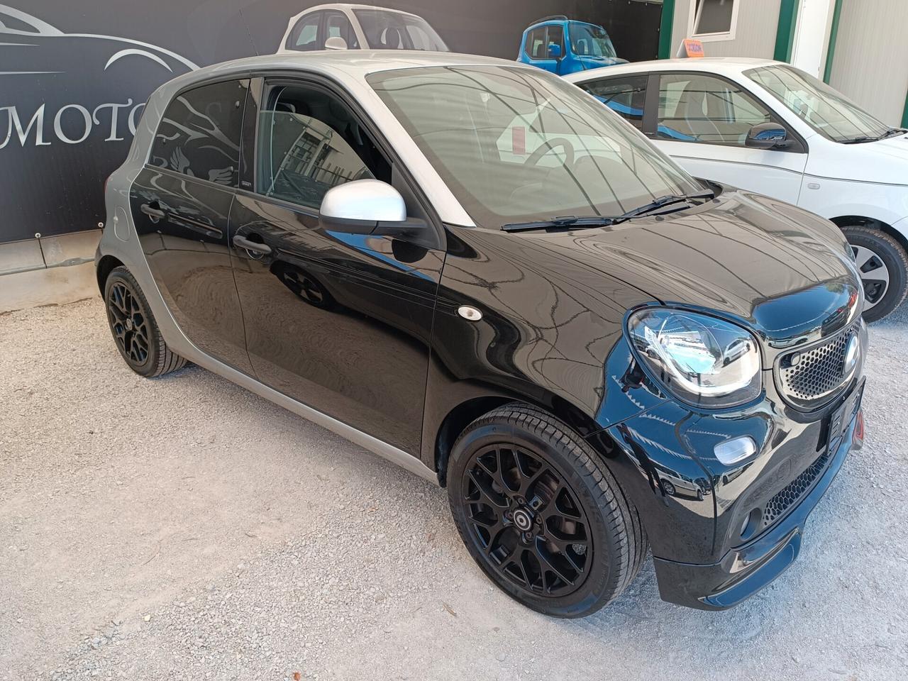 Smart ForFour 70 1.0 twinamic Brabus Style