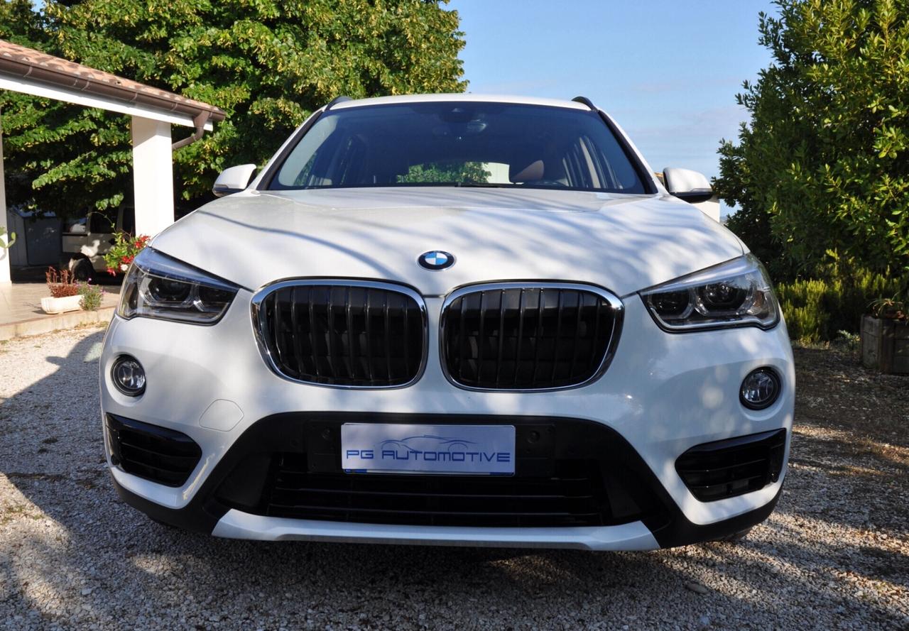 Bmw X1 180d xDrive Advantage (Gancio traino-tetto apribile)