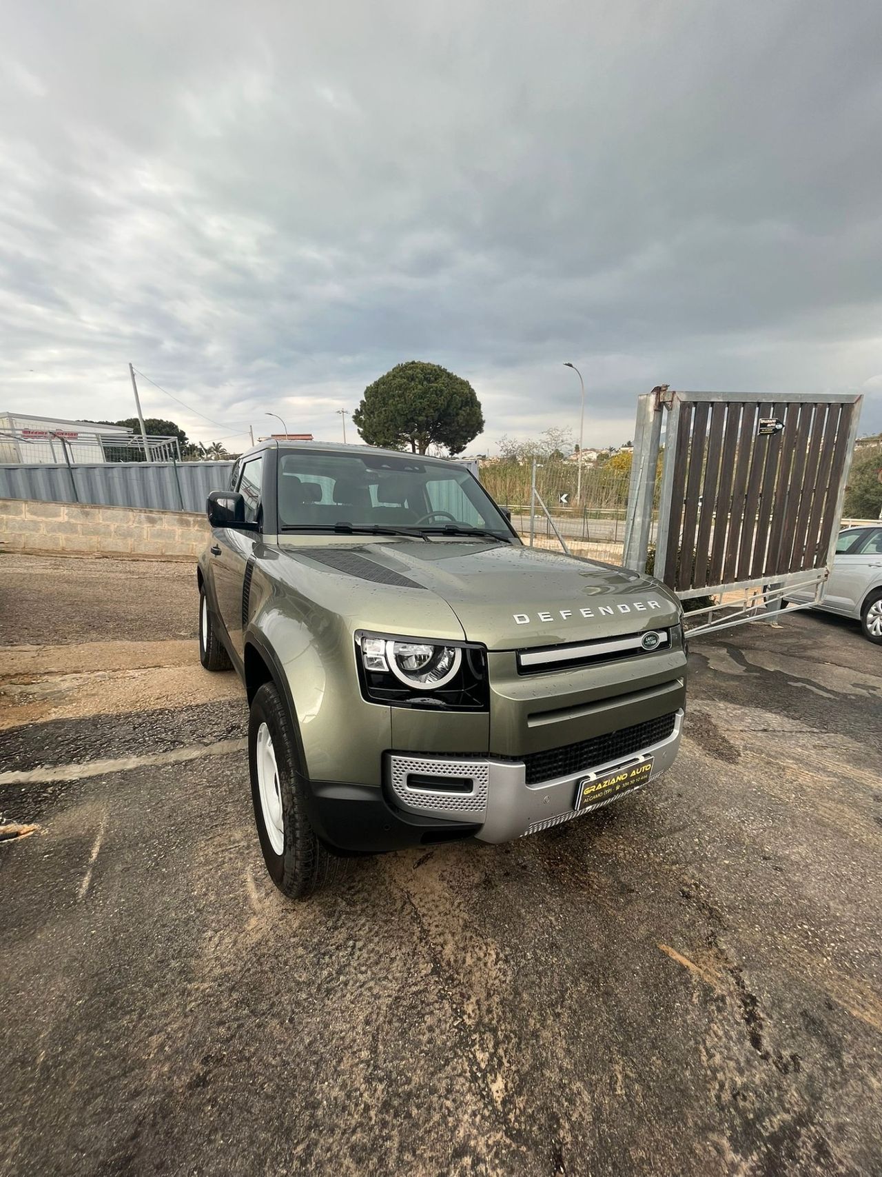 Land Rover Defender 90 3.0D I6 250 CV AWD Auto HSE IVA