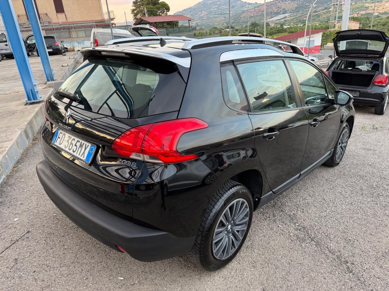 Peugeot 2008 BlueHDi 100 Active