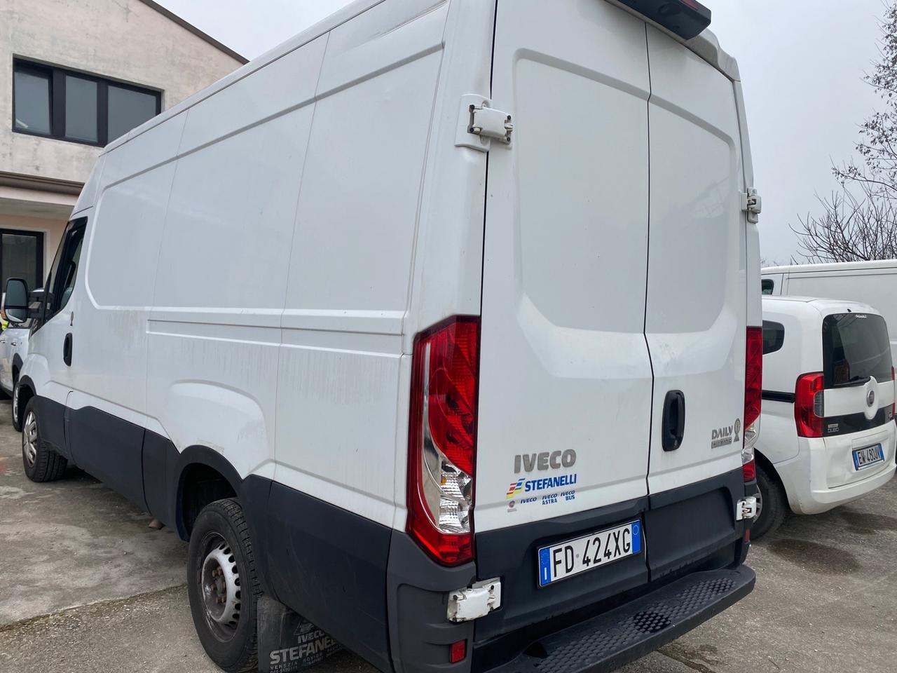 Iveco Daily 33S13 2.3 HPT PC Cabinato