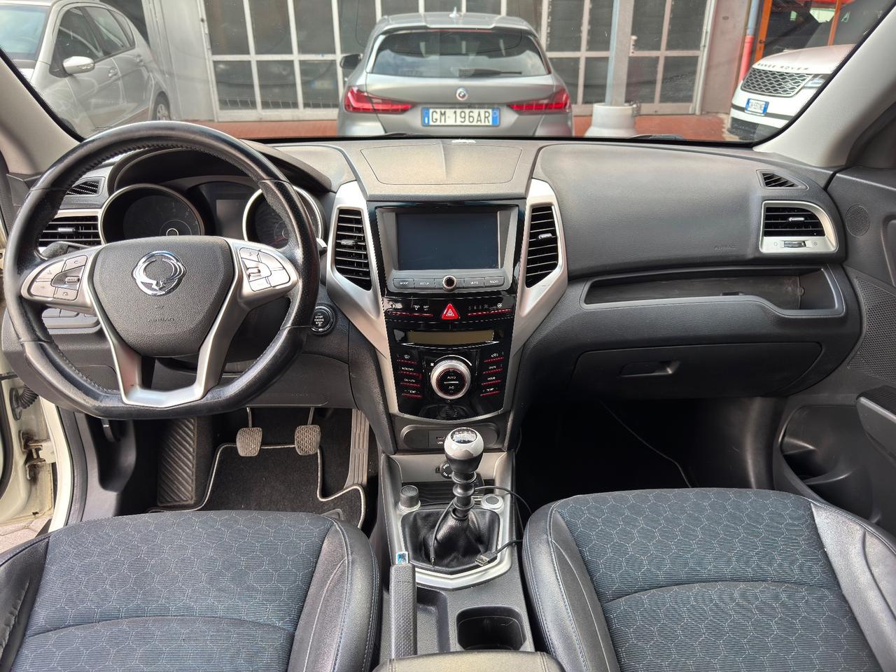 Ssangyong Tivoli 1.6 2WD ADATTA A NEOPATENTATI