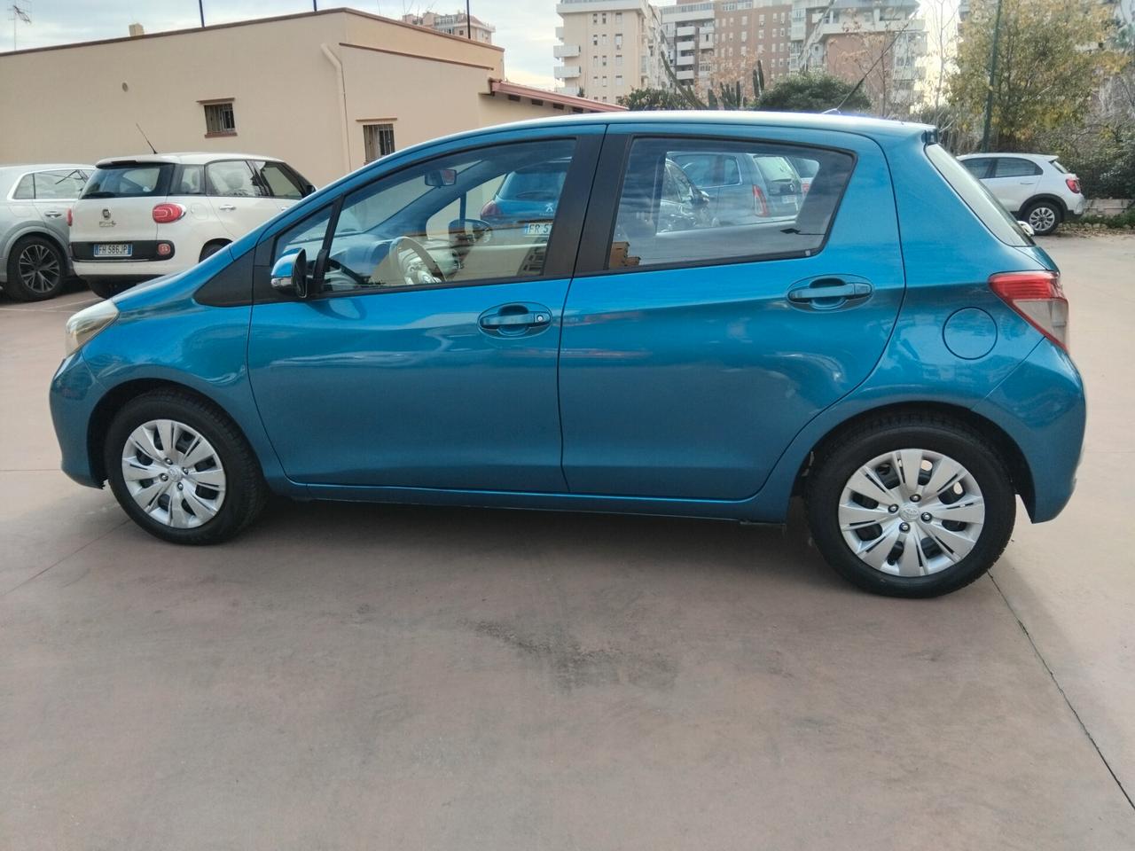 TOYOTA YARIS 1.0 51KW SENZA UN GRAFFIO E GARANTITA