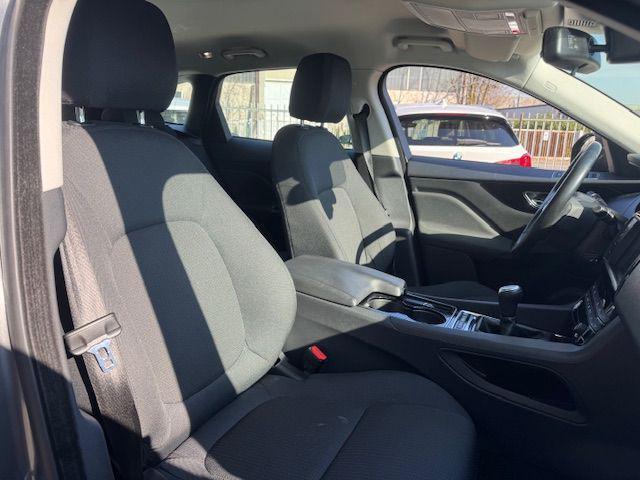 JAGUAR F-Pace 2.0 D 180 CV AWD Pure
