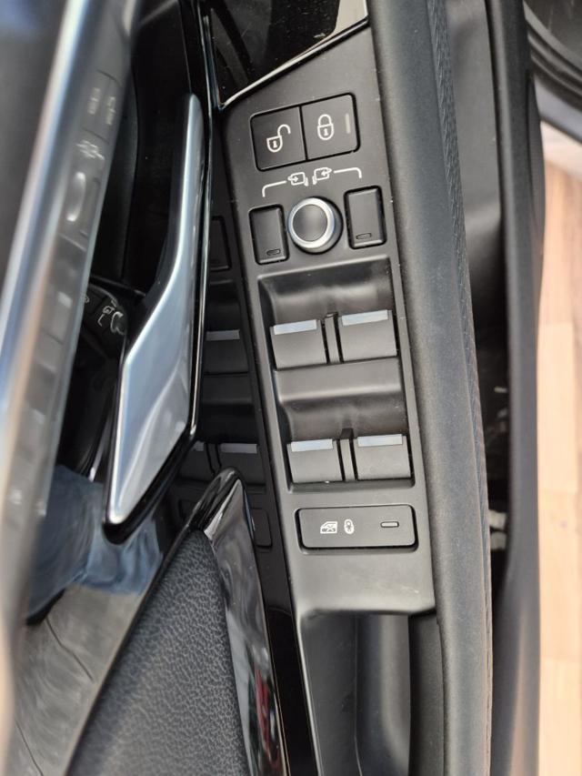 LAND ROVER Range Rover Evoque 2.0D I4L.Flw 150 CV AWD Auto HSE AUTOCARRO 5 POSTI