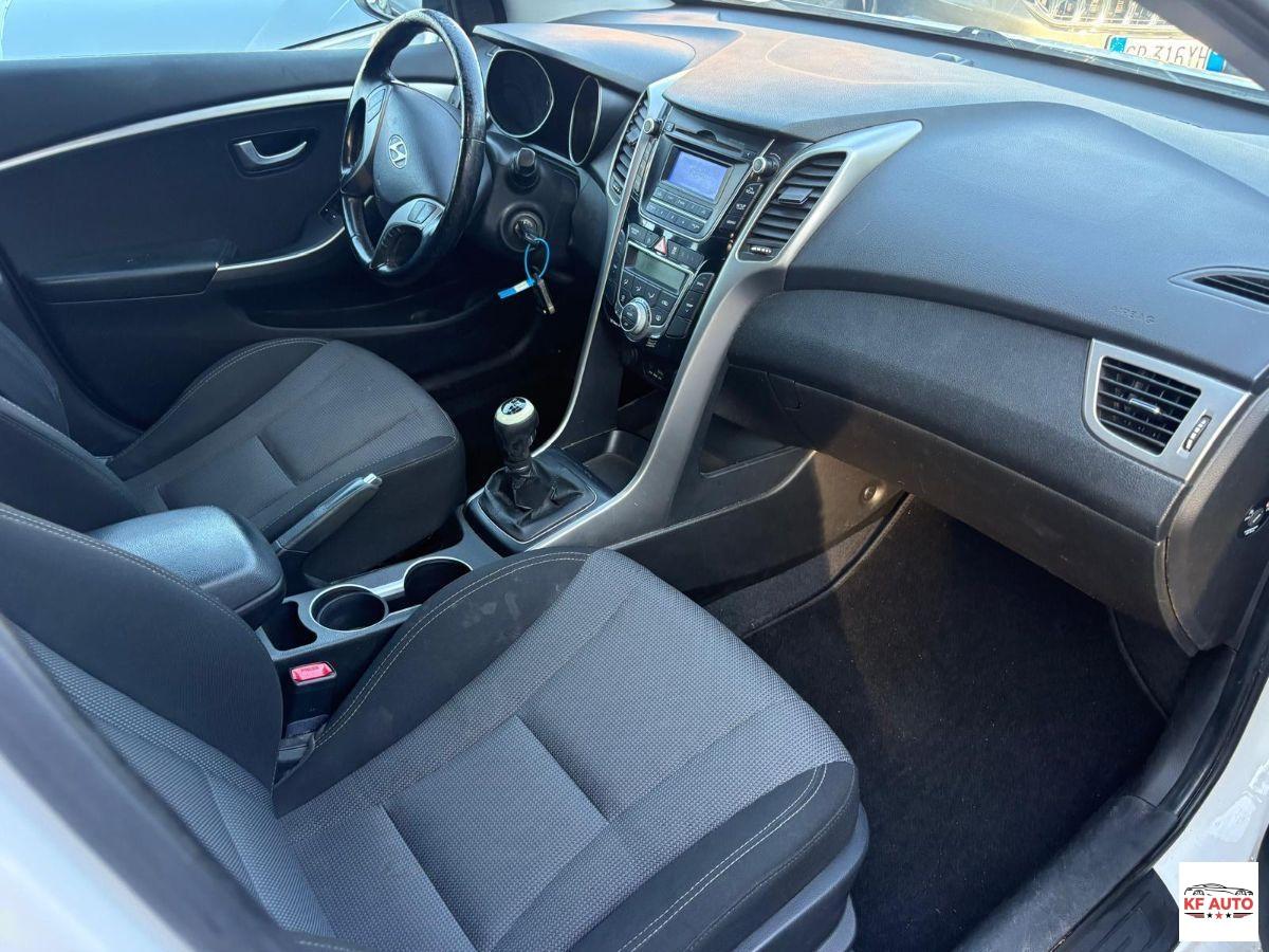 HYUNDAI - i30 - 1.6 CRDi 5p. Classic