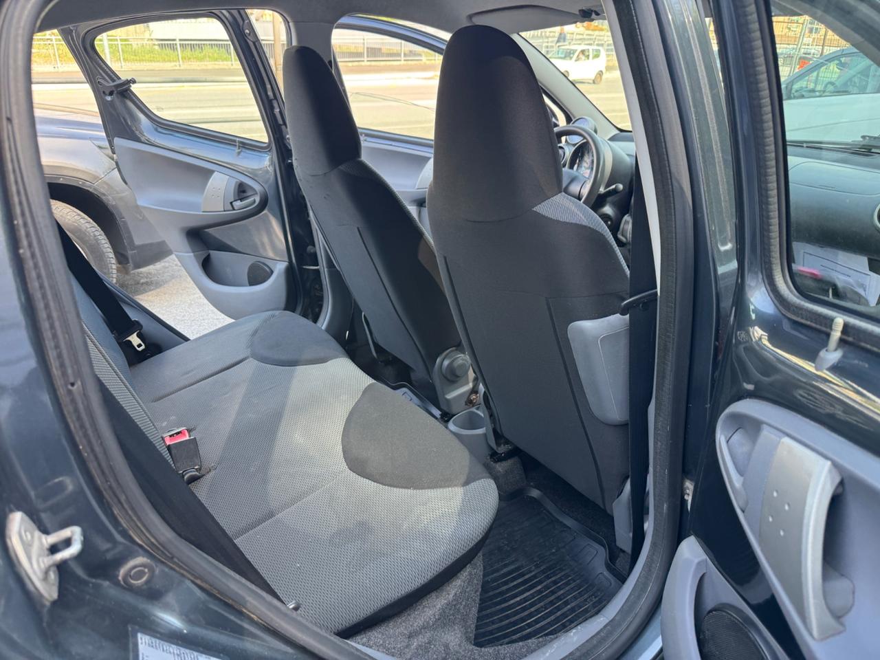 Toyota Aygo 1.0 12V VVT-i 5 porte - neopatentati 2006