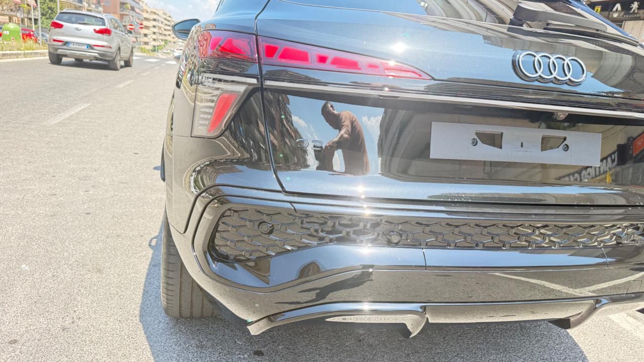 Audi Q3 SPB 40 TDI quattro S tronic line edition MATRIX PELLE TETTO APRIBILE NAVI KAMERA 360 PDC CERCHI