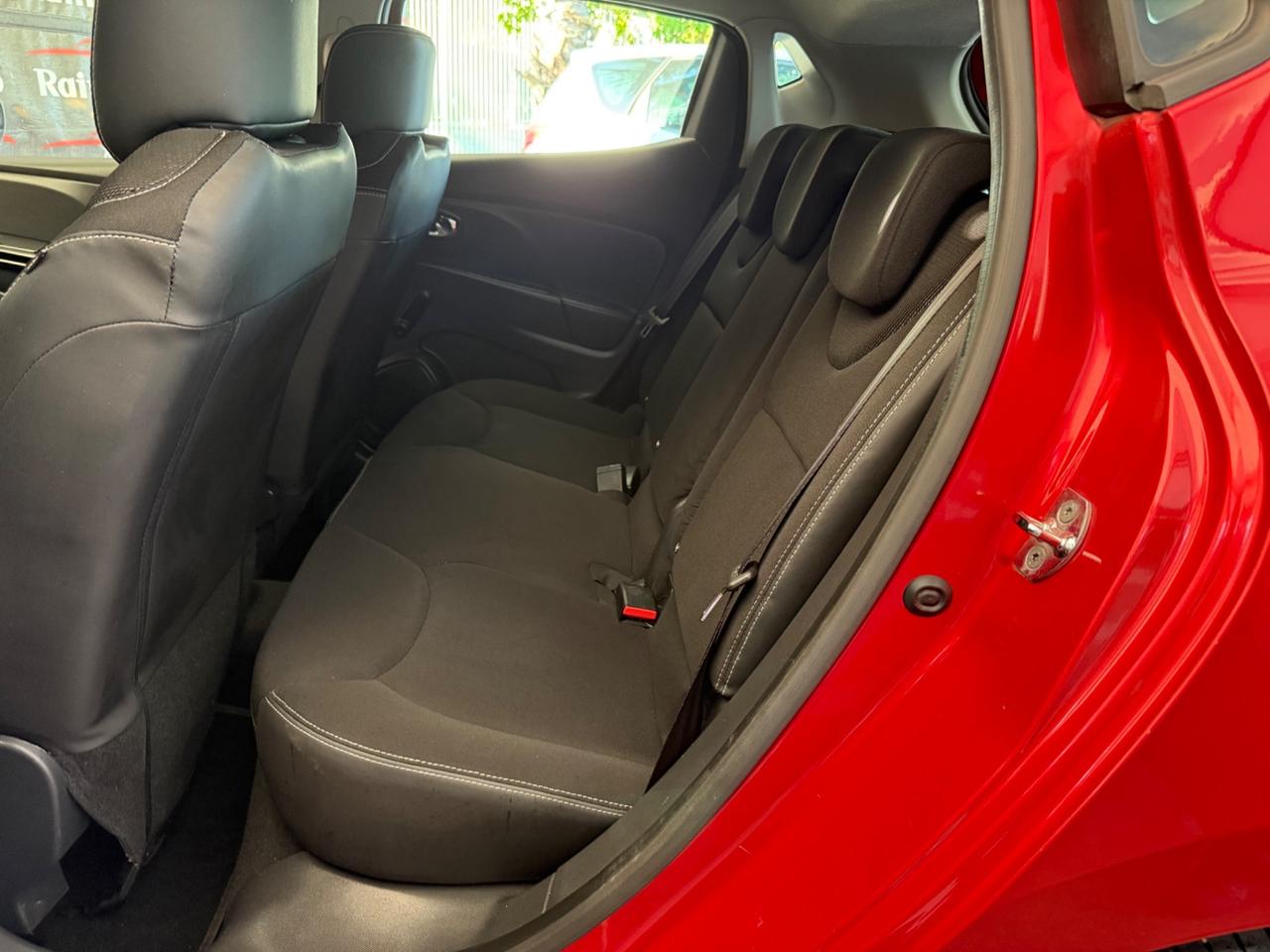 Renault Clio 1.5 dCi 8V 75CV Full Optional