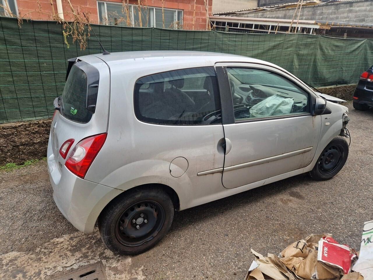 Renault Twingo 1.2 16V Night&Day incidentata