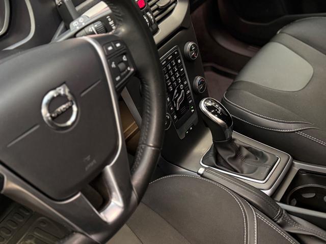 VOLVO V40 D2 Geartronic Business Plus