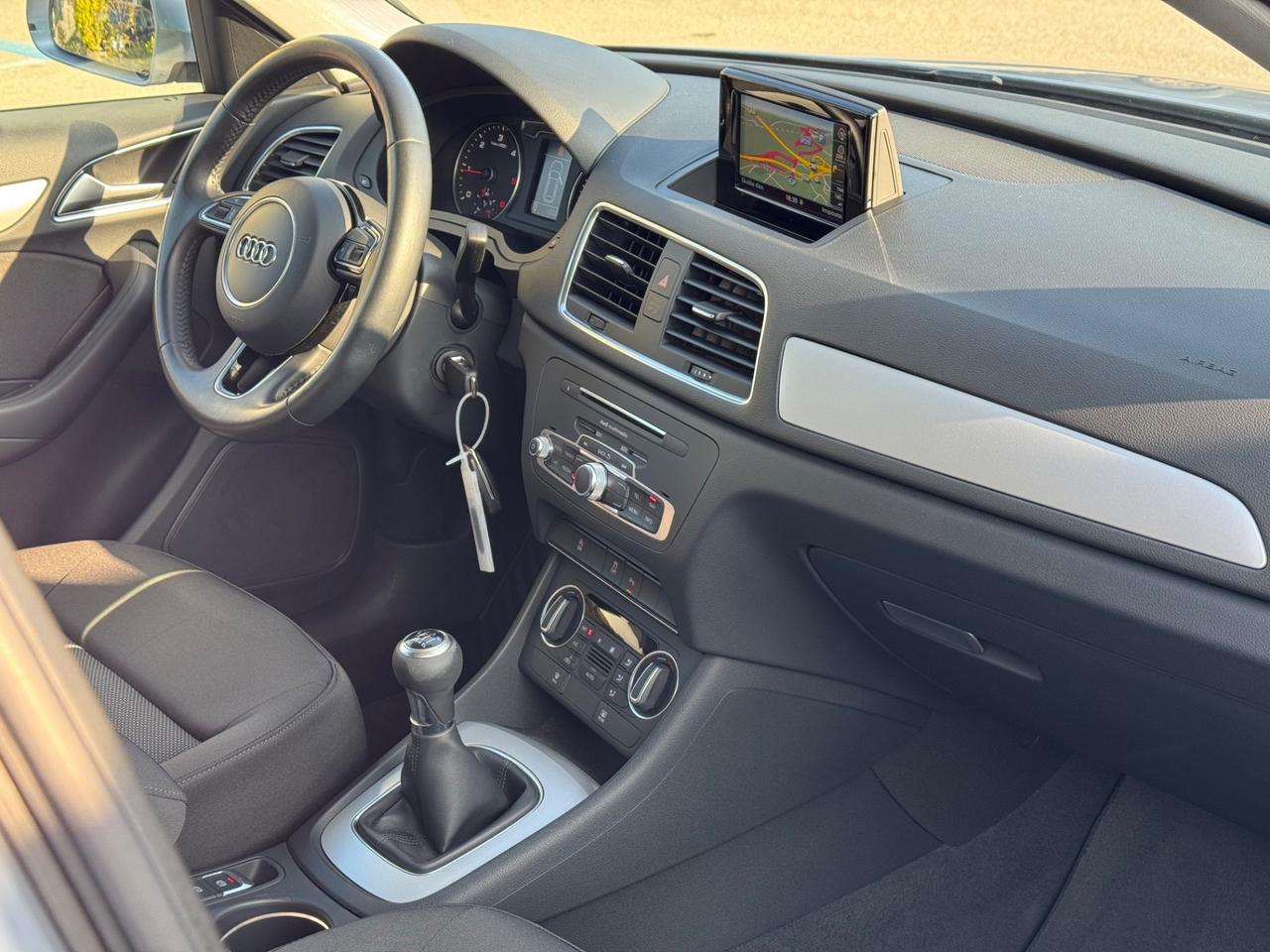 Audi Q3 2.0 TDI 120 CV Sport