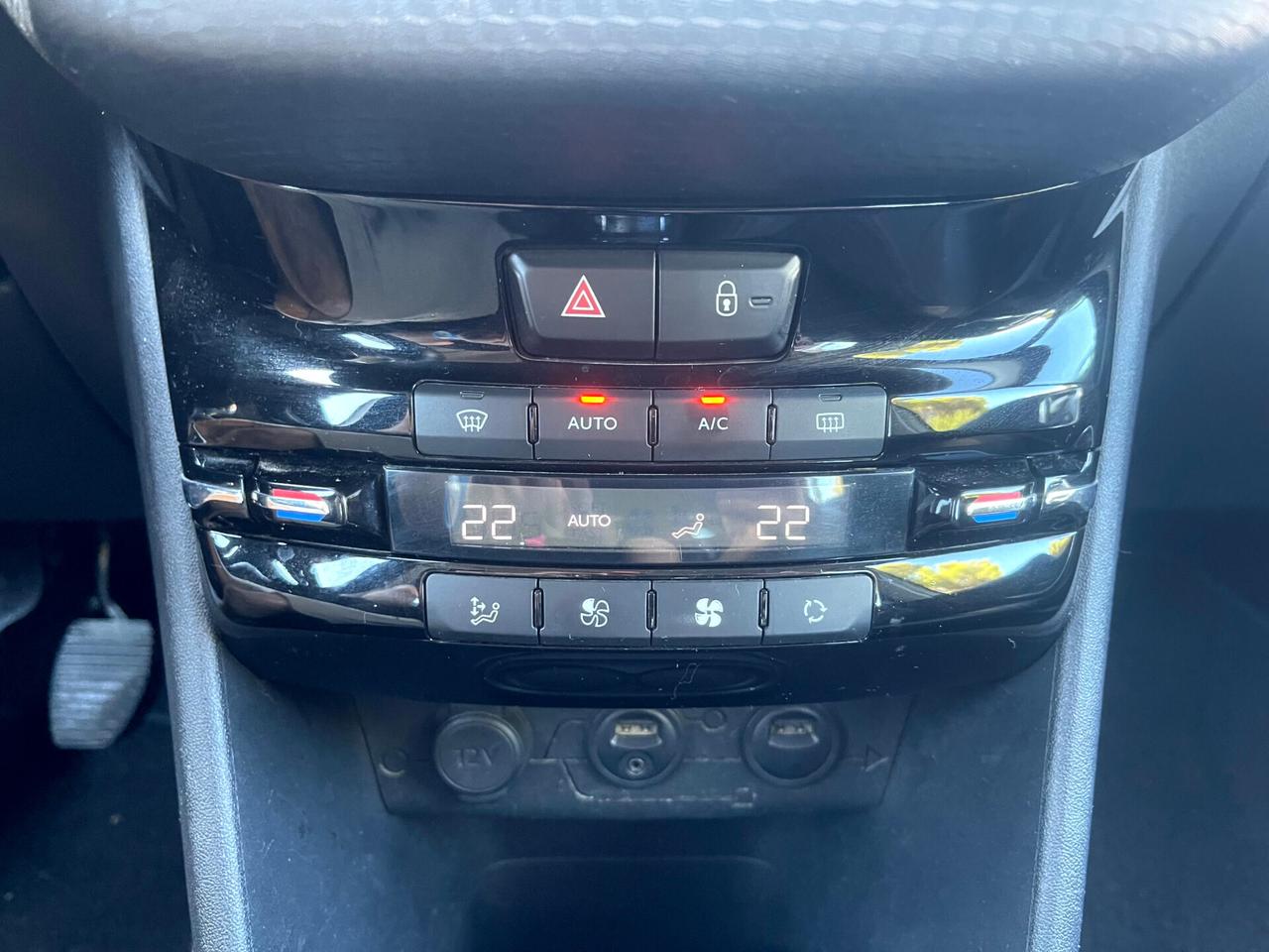 Peugeot 2008 GARANZIA 24 MESI 1.6 e-hdi Allure s NEOPATENTATI