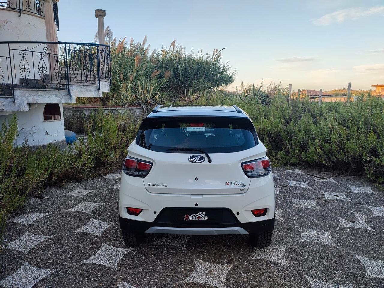 Mahindra KUV100 1.2 GPL K6 87 CV CLIMA TETTO NERO BASSI CONSUMI