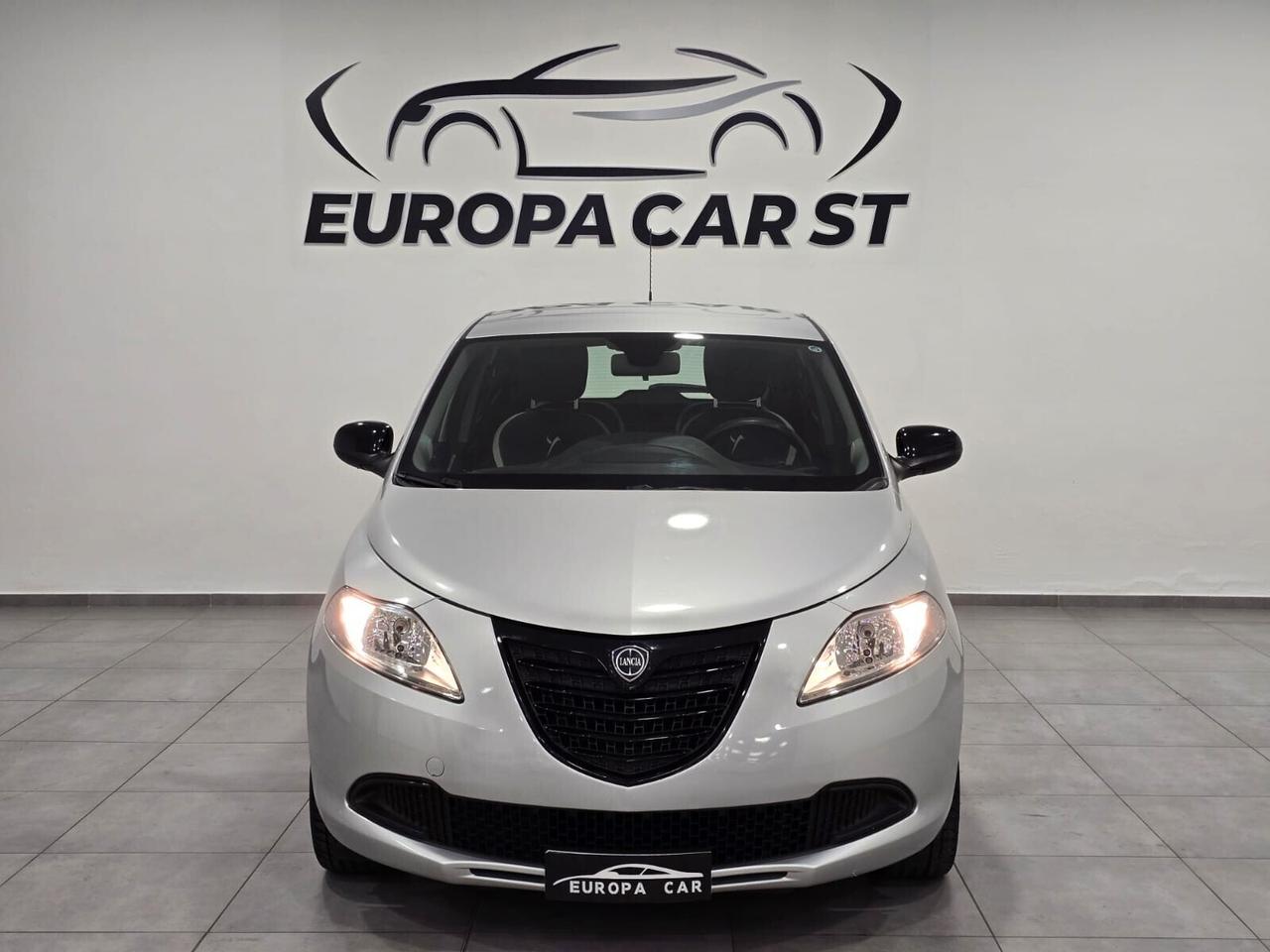 Lancia Ypsilon 1.2 69 CV 5 porte Gold NEOPATENTATI