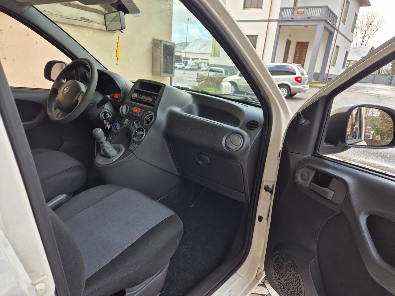 Fiat Panda 1.2 Dynamic Neopatentati - 2012