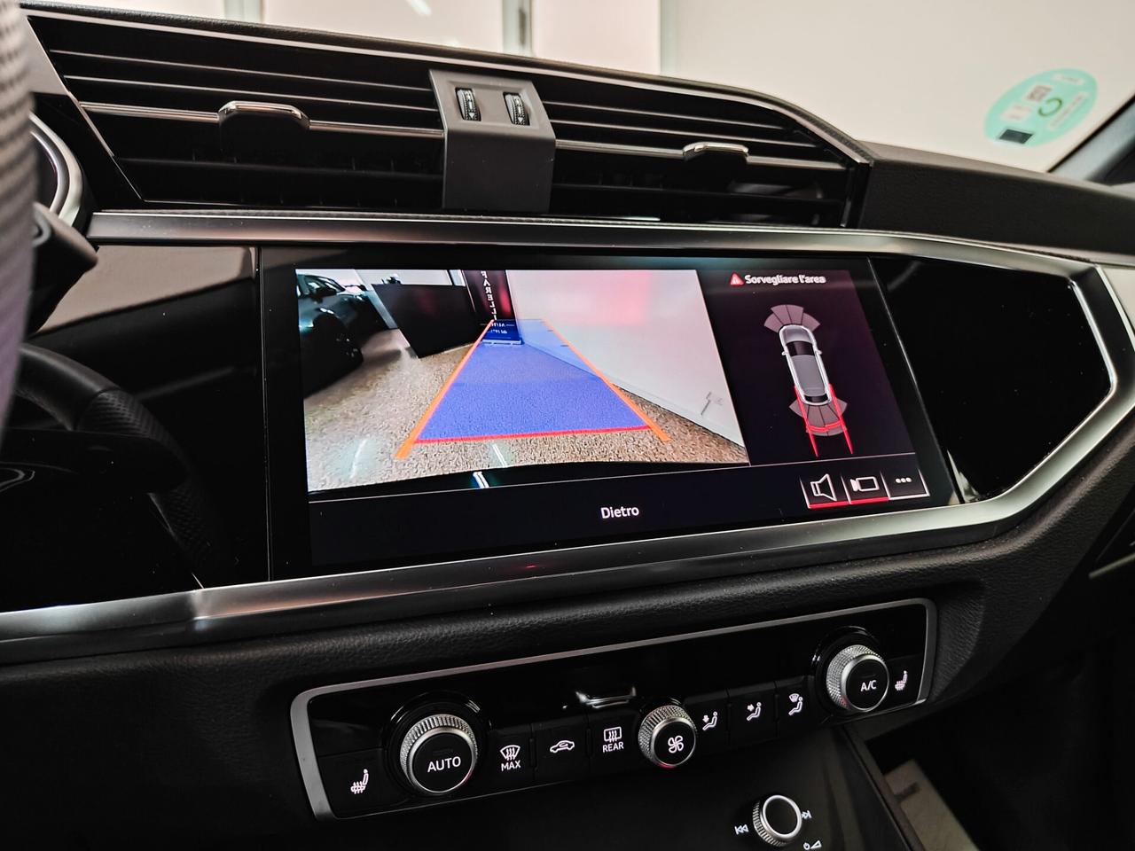 Audi Q3 SPB 35 TDI S tronic Identity Black S-Line