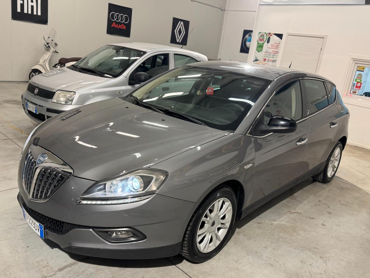 Lancia Delta 1.6 MJT DPF Silver