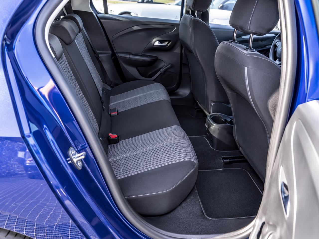 Opel Corsa OK NEOPATENTATI BENZINA 12 MESI GARANZI