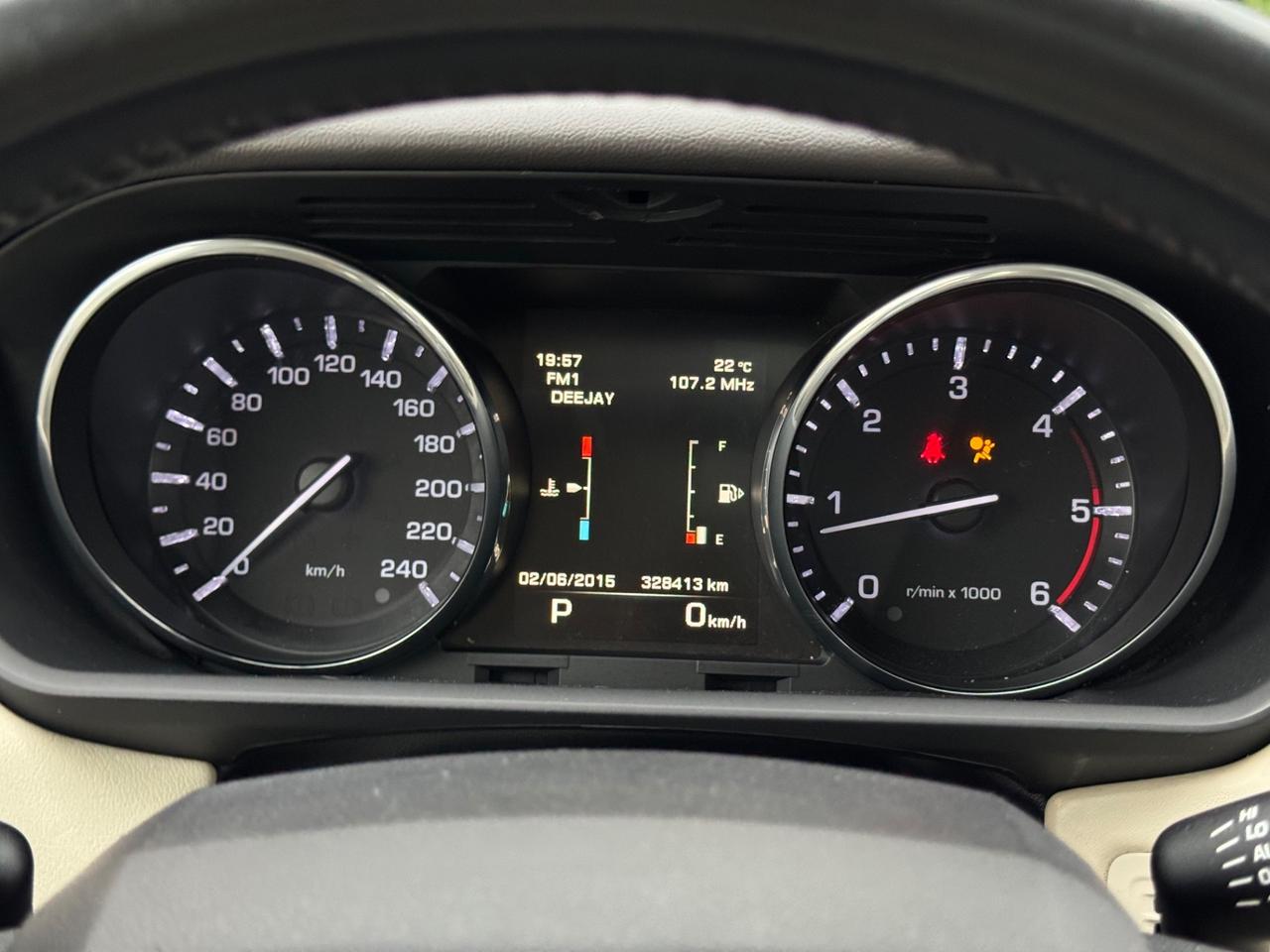 Land Rover Range Rover Sport 3.0 TDV6 HSE Dynamic