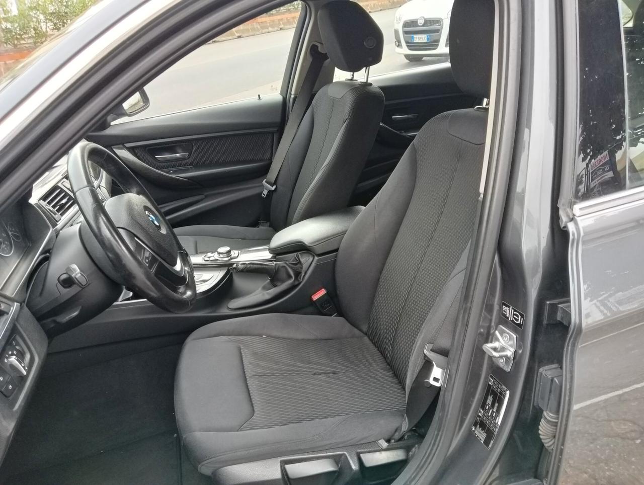 Bmw318d 143Cv Touring Luxury Automatica