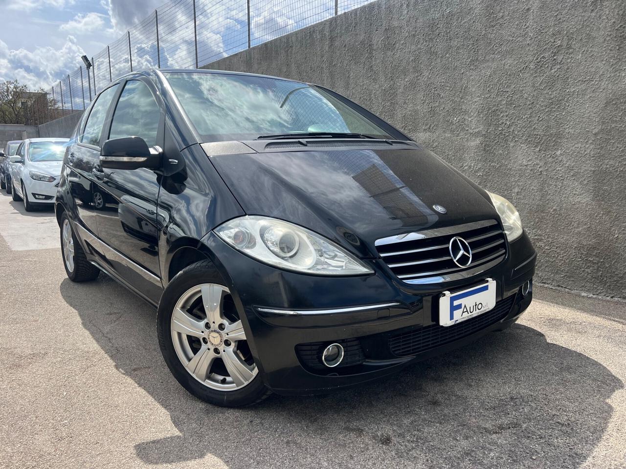 Mercedes-benz A 180 CDI Avantgarde,sensori di parcheggio,comandi al volante,ecc.