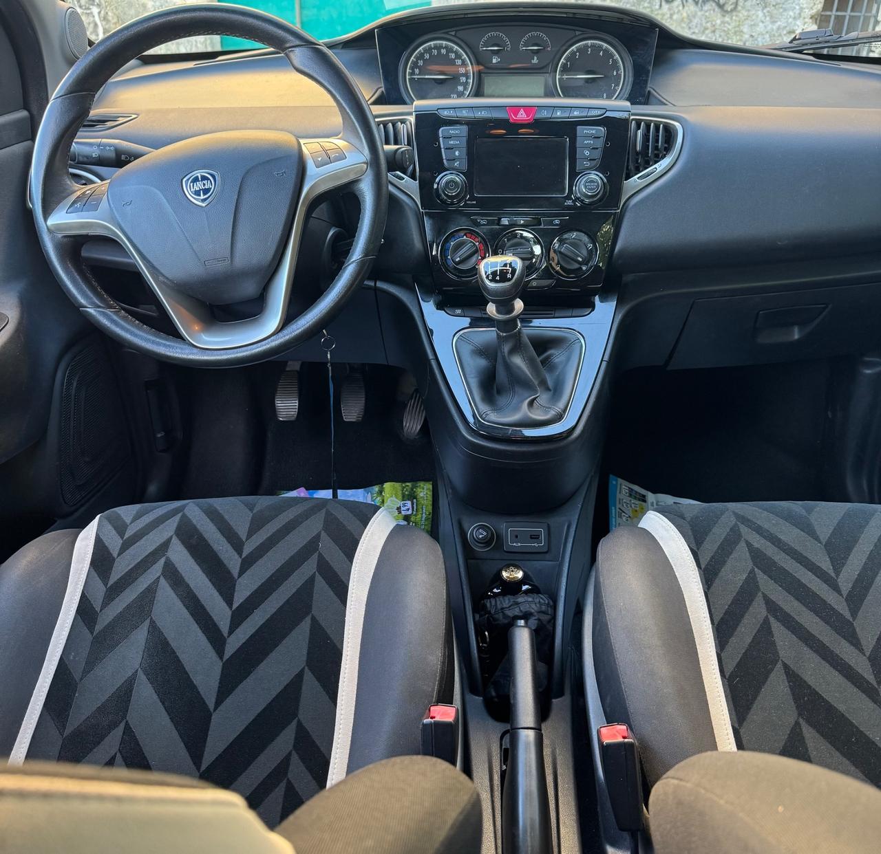 Lancia Ypsilon 1.2 69 CV 5 porte GPL Ecochic Gold
